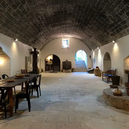 Domus Perrone - Dependance In Un Trappeto Del Salento * 스퀸자노