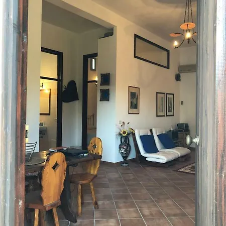 Domus Perrone - Dependance In Un Trappeto Del Salento