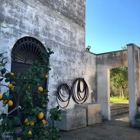 Domus Perrone - Dependance In Un Trappeto Del Salento Ferienhaus Squinzano
